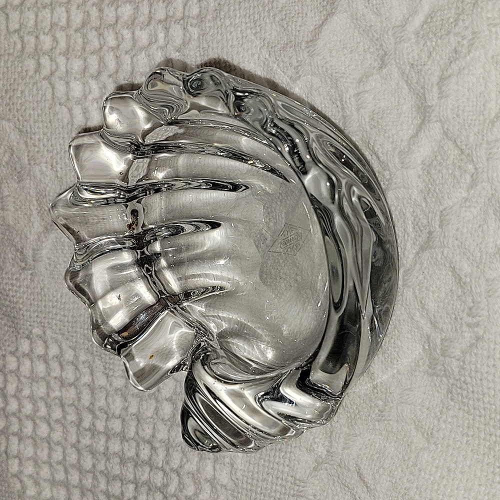 Vintage Shell Bowl Vannes Art Glass
